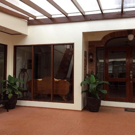 Bed and Breakfast Casa Roces Legazpi Zewnętrze zdjęcie