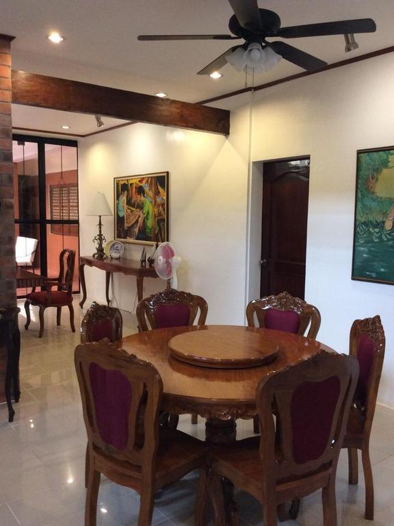 Bed and Breakfast Casa Roces Legazpi Zewnętrze zdjęcie