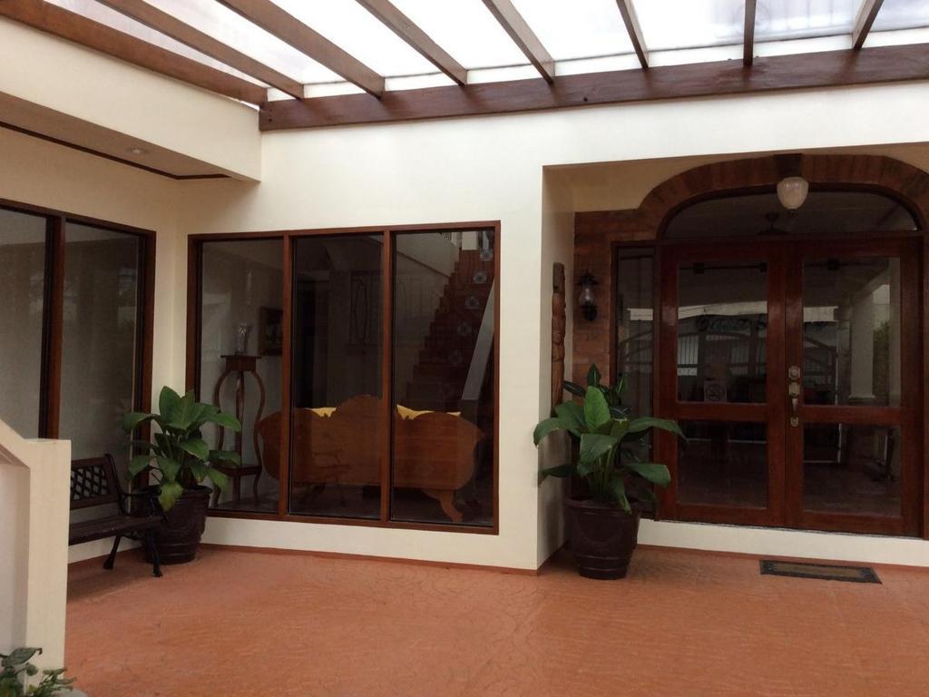 Bed and Breakfast Casa Roces Legazpi Zewnętrze zdjęcie